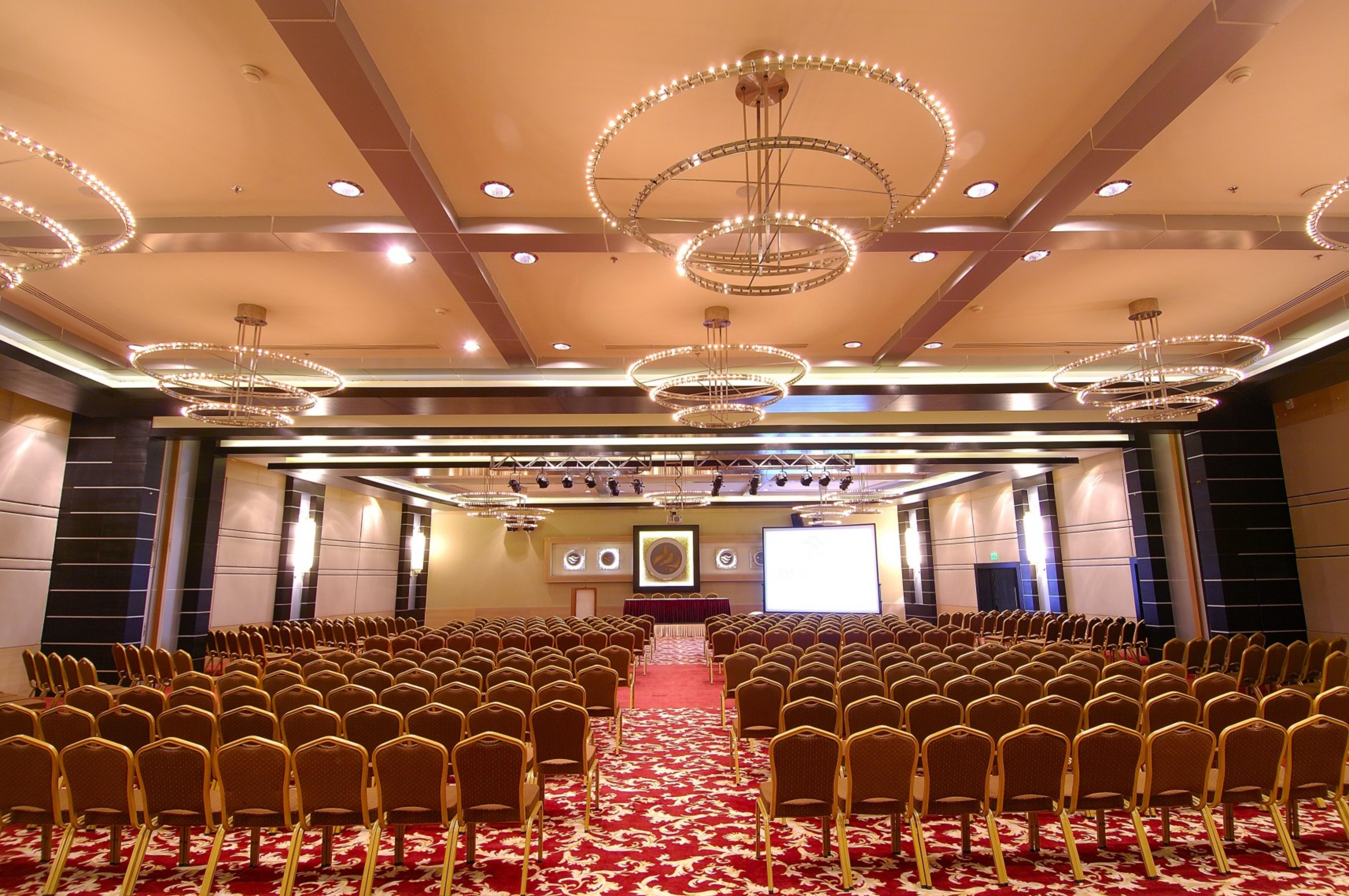 Dedeman Konya Hotel Convention Center Exterior foto